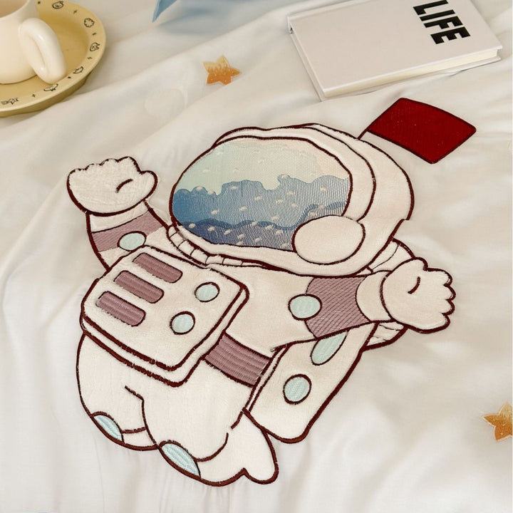 Children's bedding set with embroidered astronaut and space motif made of cotton satin Kalsten