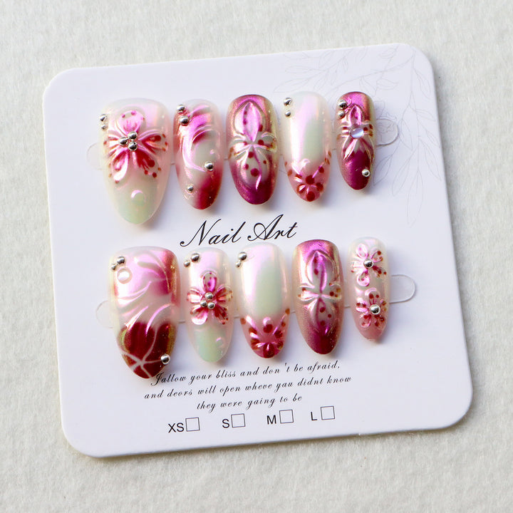 Elegant Floral Press-On Nail Art Set