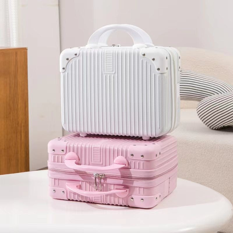 structured hard-shell travel cosmetic carry case with reinforced corner guards and ergonomic handle Kalsten