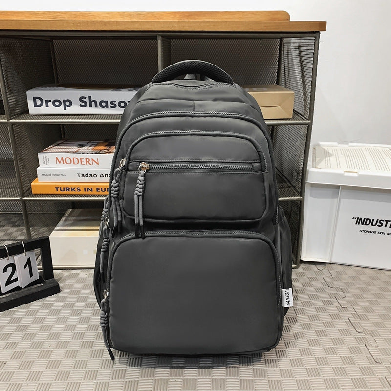 Leisure backpack with multiple compartments and ergonomic carrying system Kalsten