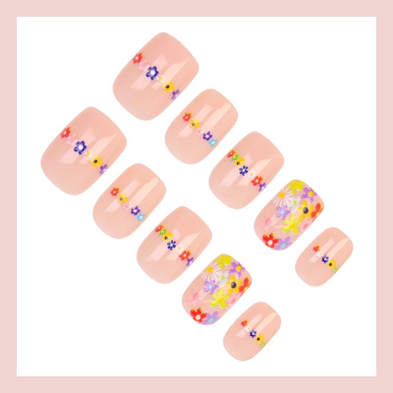 Artificial nail set with floral designs and high-quality embellishments Kalsten