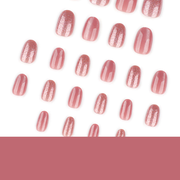 Glamorous artificial nails with glitter accents Kalsten