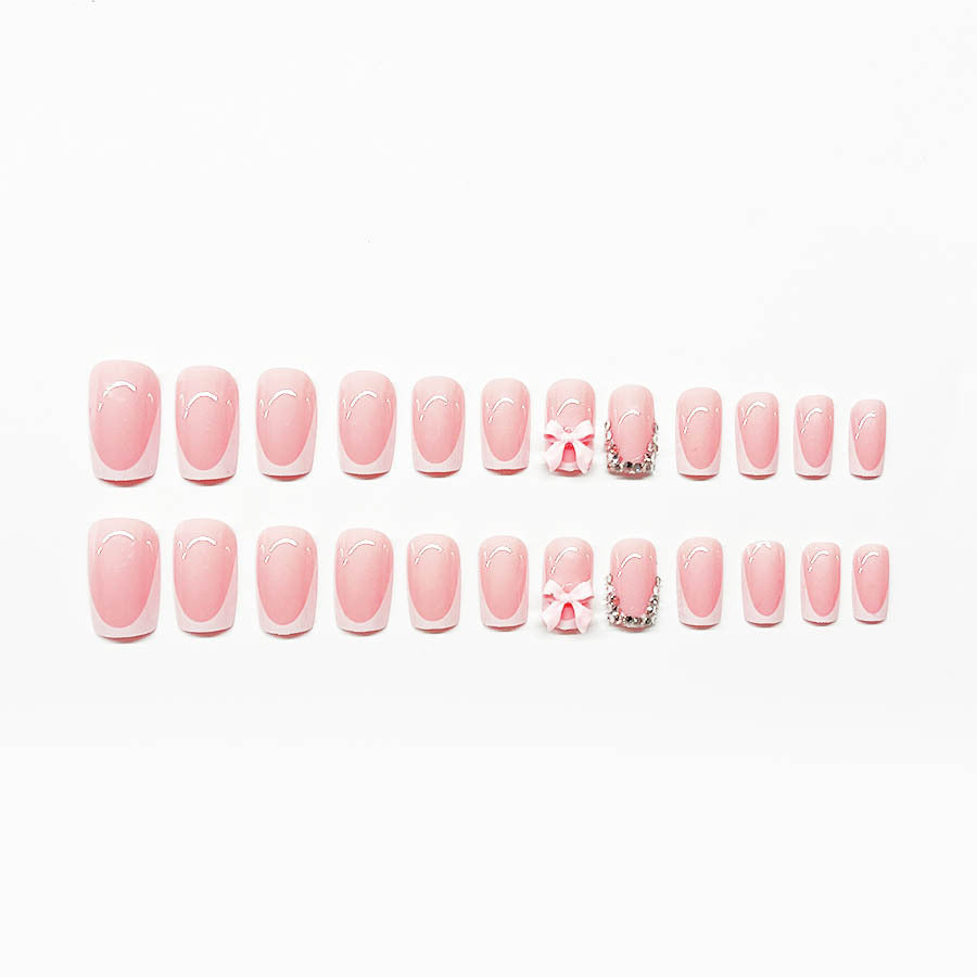Artificial nail set with elegant details and 3D decorations Kalsten