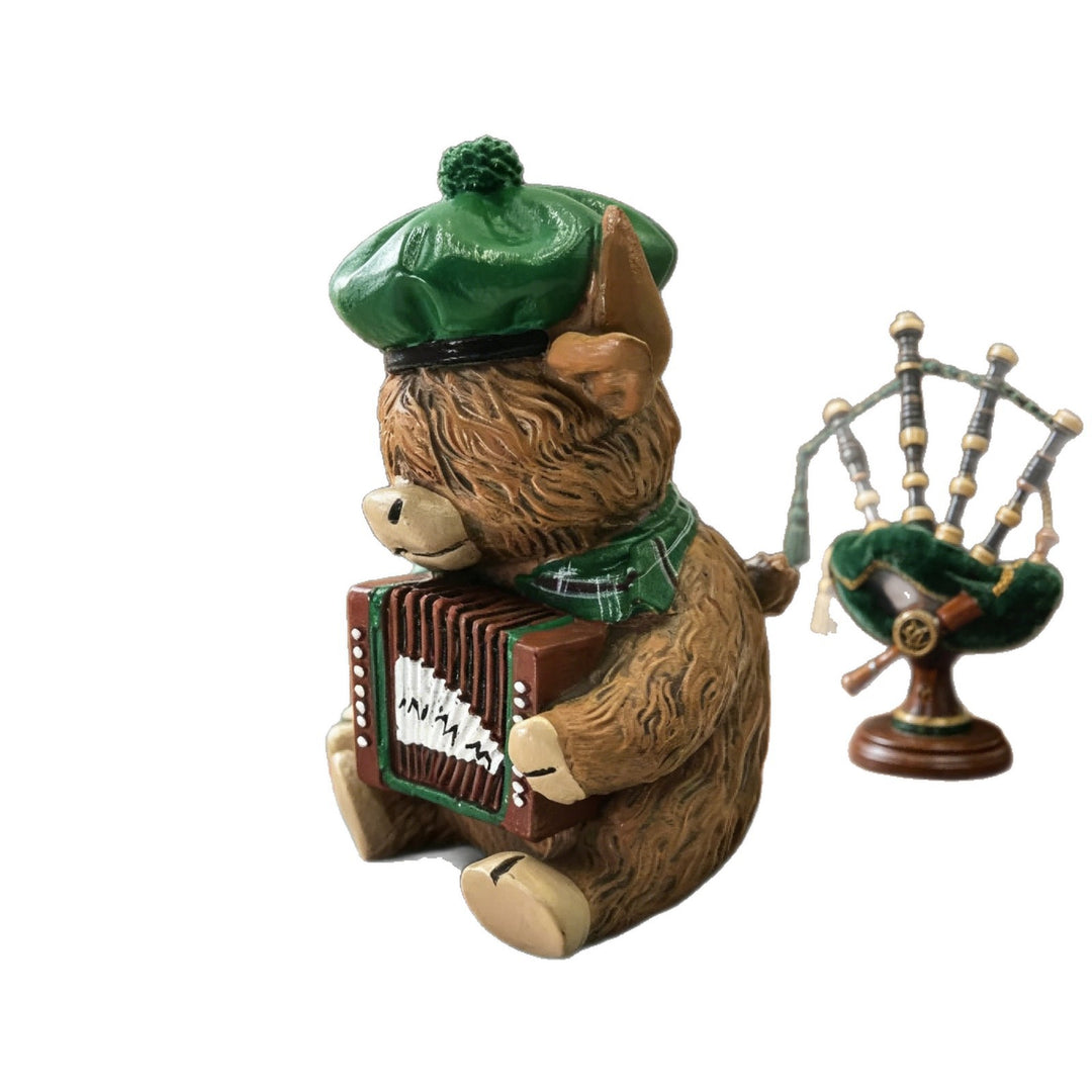 Decorative Highland Cattle Figure with Accordion Kalsten