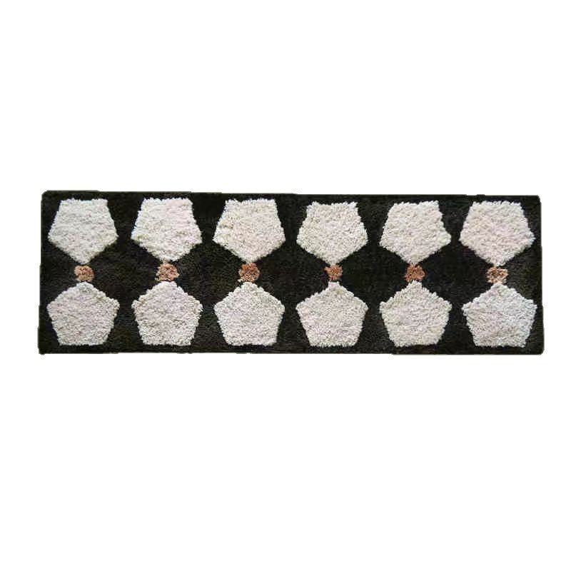 Modern Geometric Pattern Bath Mat Kalsten