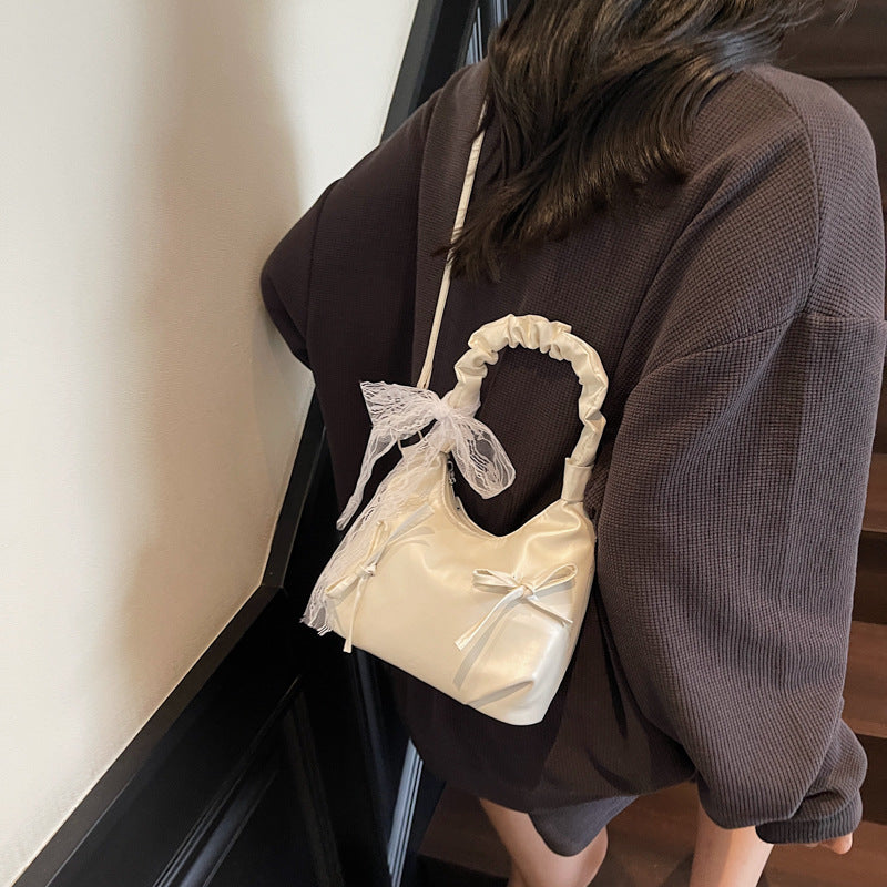 Elegant Satin Handbag Kalsten