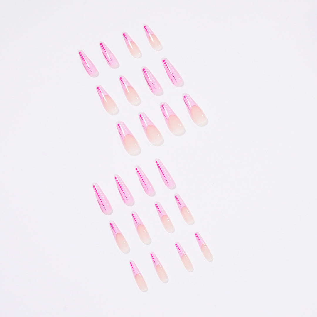 Artful Nail Art with Gradient and Dot Design Kalsten