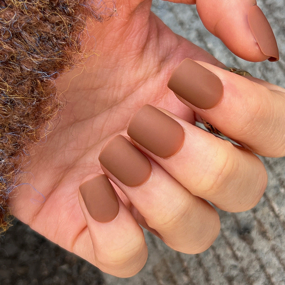 Artificial nail art with matte finish Kalsten