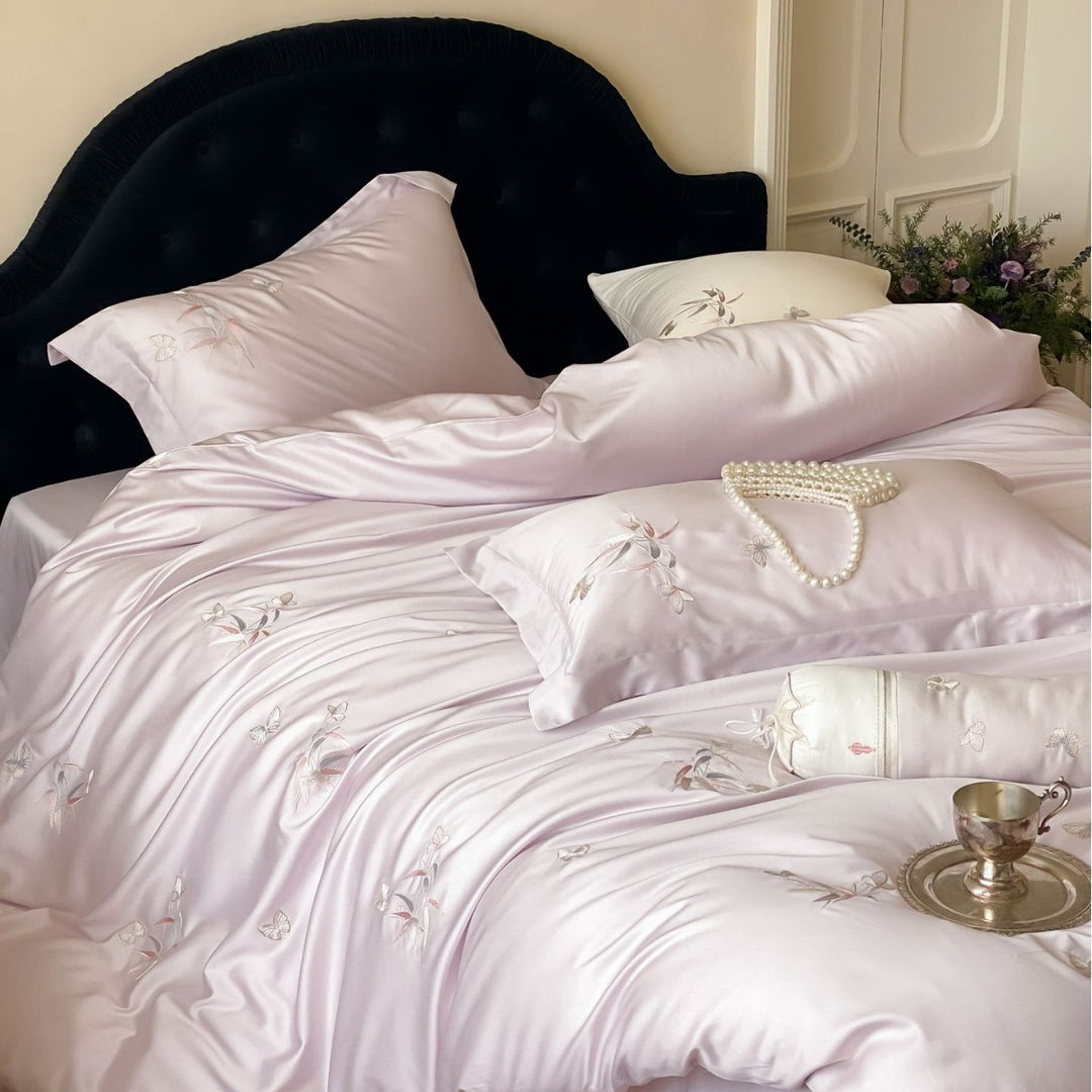 Luxurious satin bedding set with fine embroidery