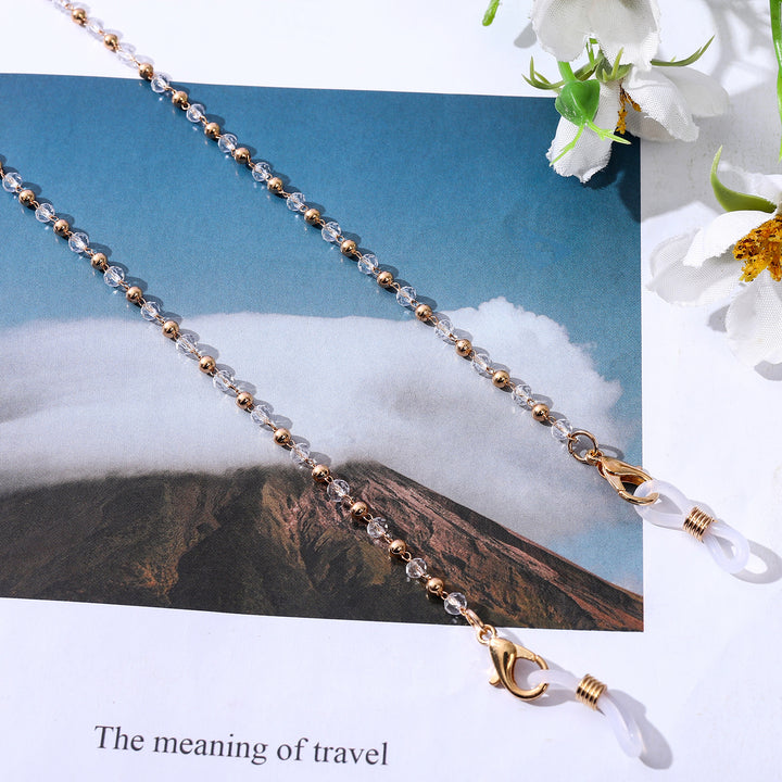 Jewelry necklace with elegant pearls and golden accents Kalsten