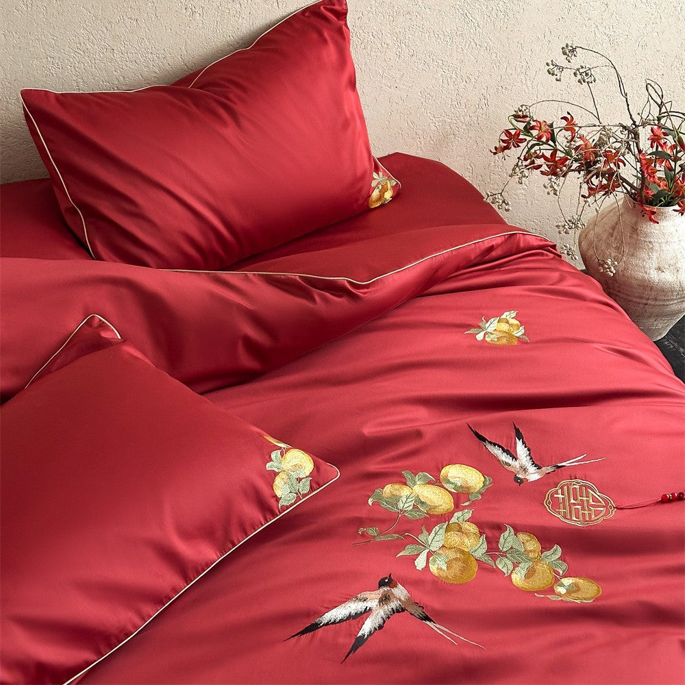 Pure cotton satin bedding set with golden embroidery and ornamental border