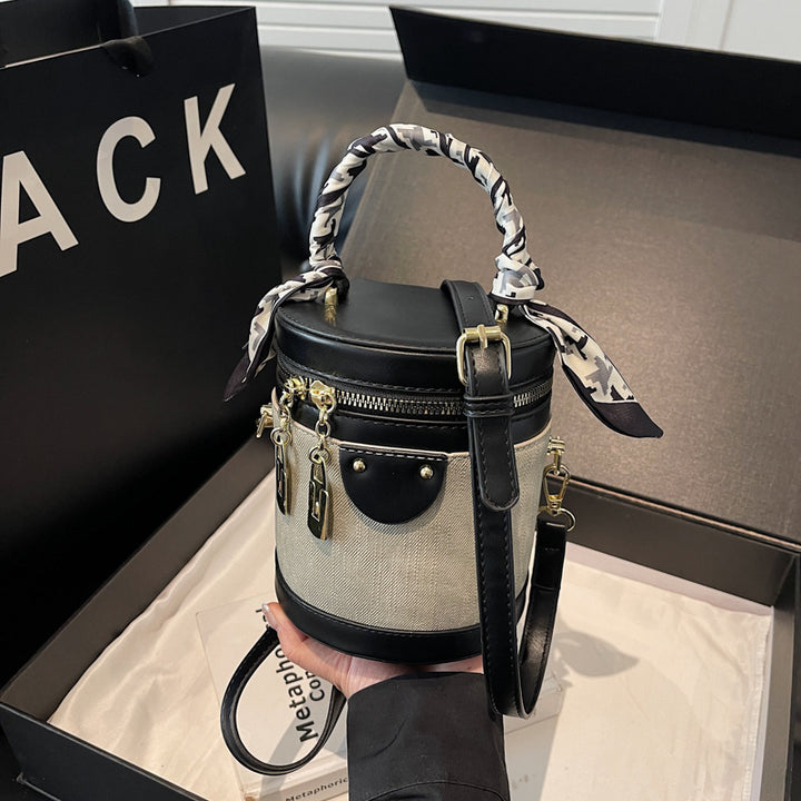 Fashionable Structured Bucket Bag Kalsten