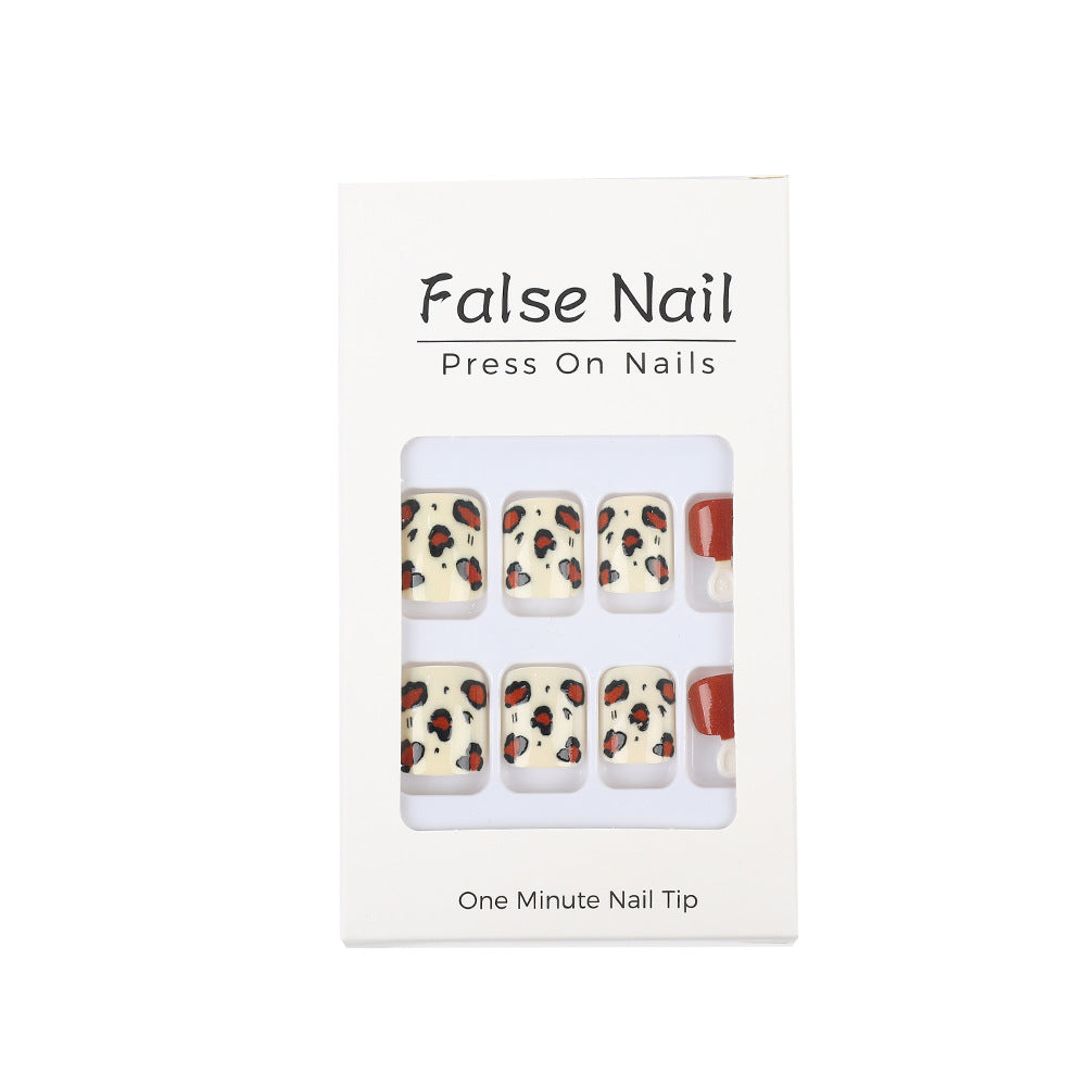 Creative and elegant art nails Kalsten