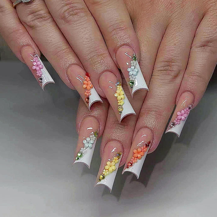 Elegant and creative artificial nails Kalsten