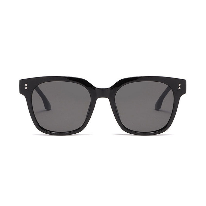 Women's sunglasses in innovative design with wide frame Kalsten
