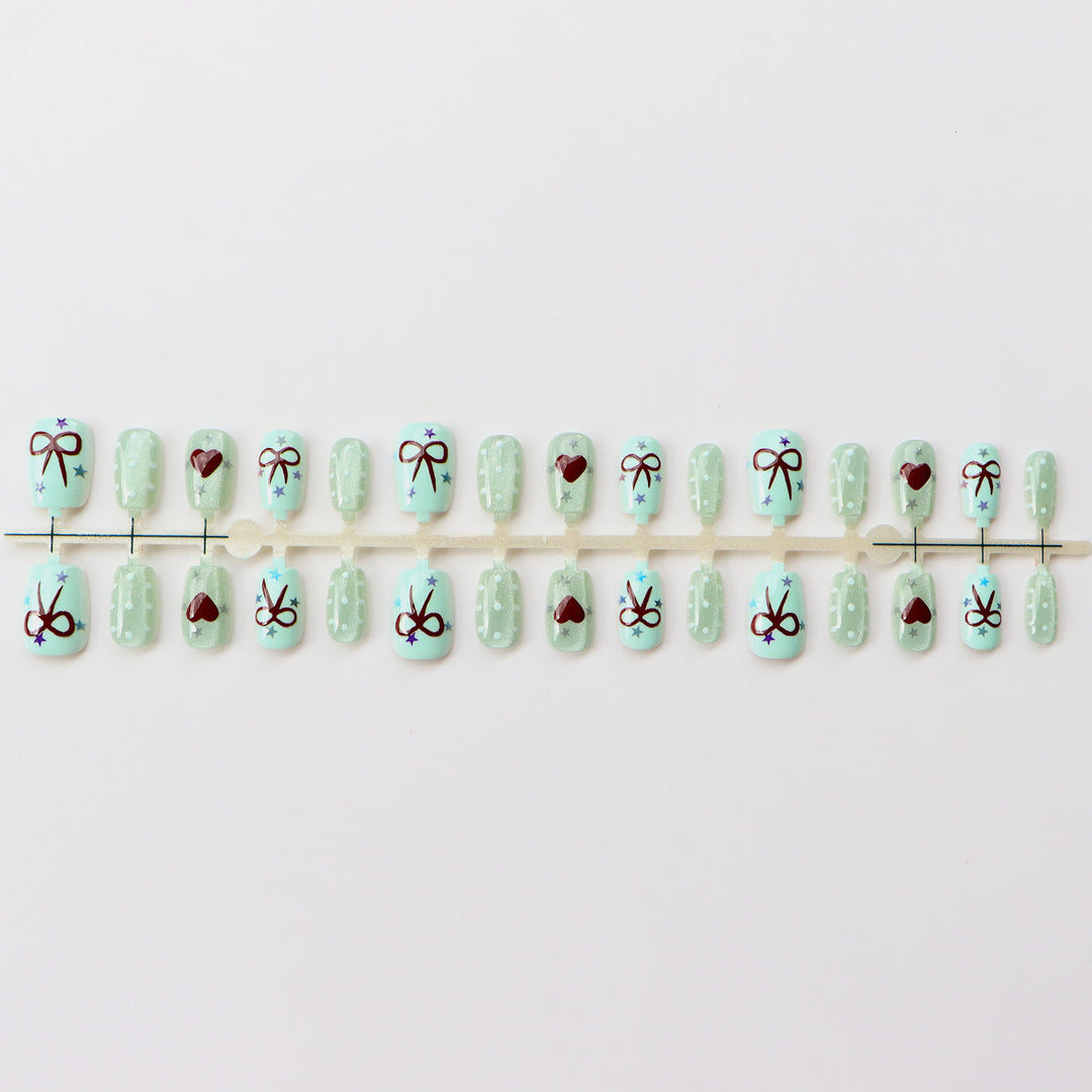 Decorative Nail Art Press-On Set with Bows and Hearts