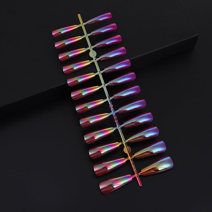 Artifical nails in modern holographic design Kalsten