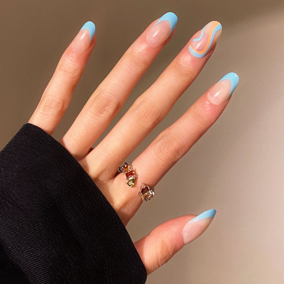 Chic French Tip Nail Extensions