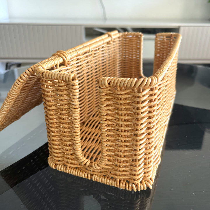 Decorative Woven Charging Station Kalsten