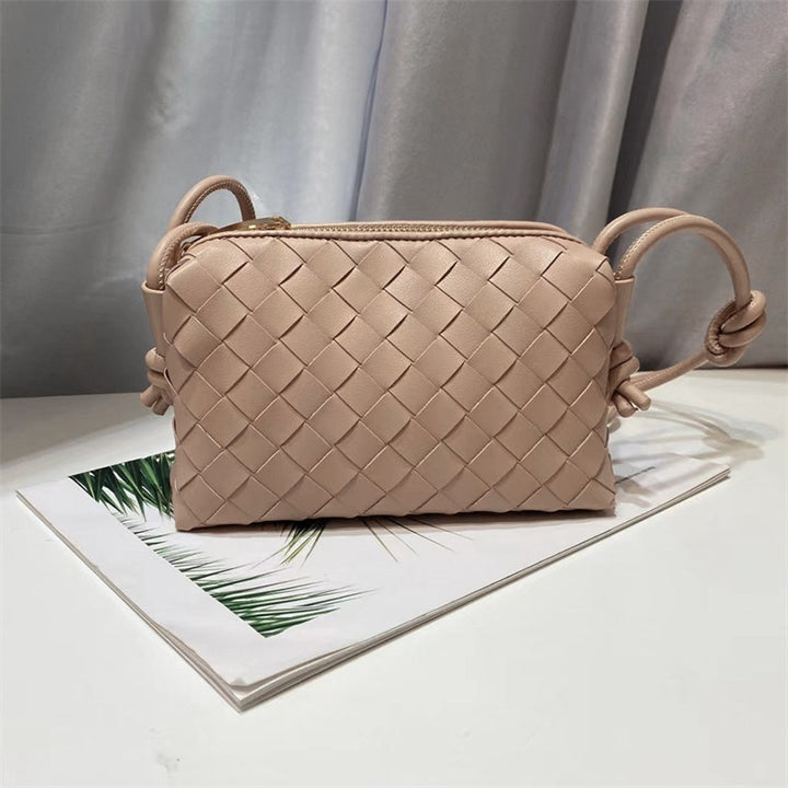 Elegant Woven Shoulder Bag Kalsten