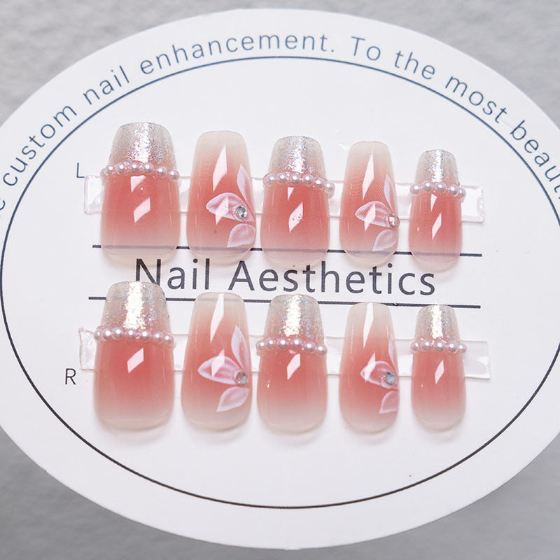 Floral Detail Press-On Nail Set