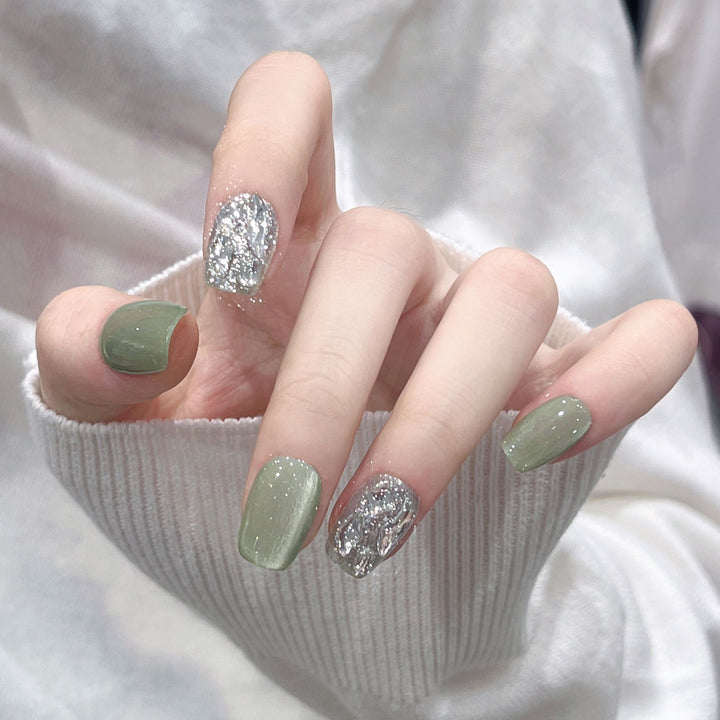 Decorative Press-On Nail Set with Glittery Finish
