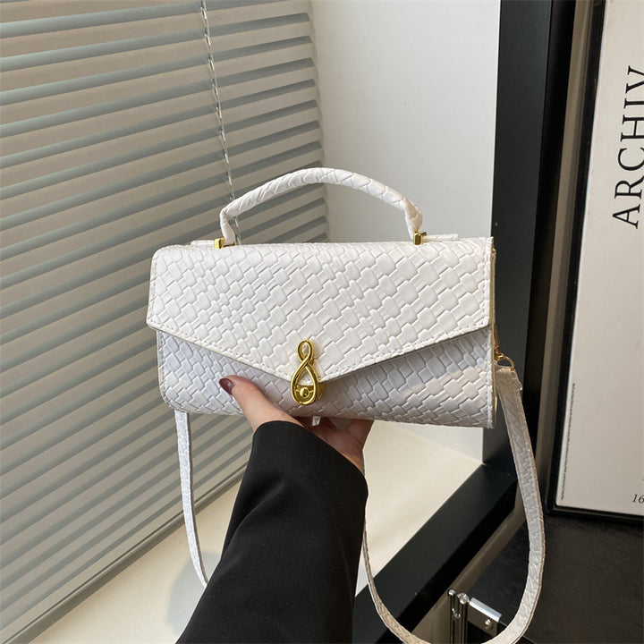 Elegant Crocodile-Patterned Handbag