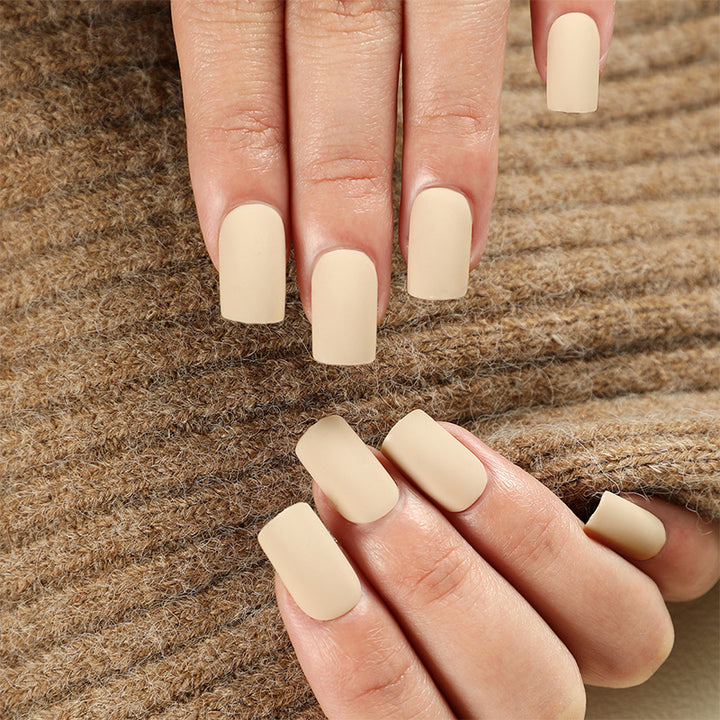 Artificial nails in elegant matte finish Kalsten