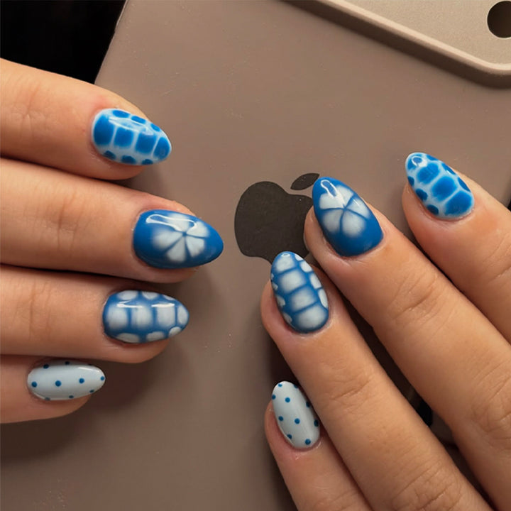 Artful Nail Art with Modern Design Kalsten