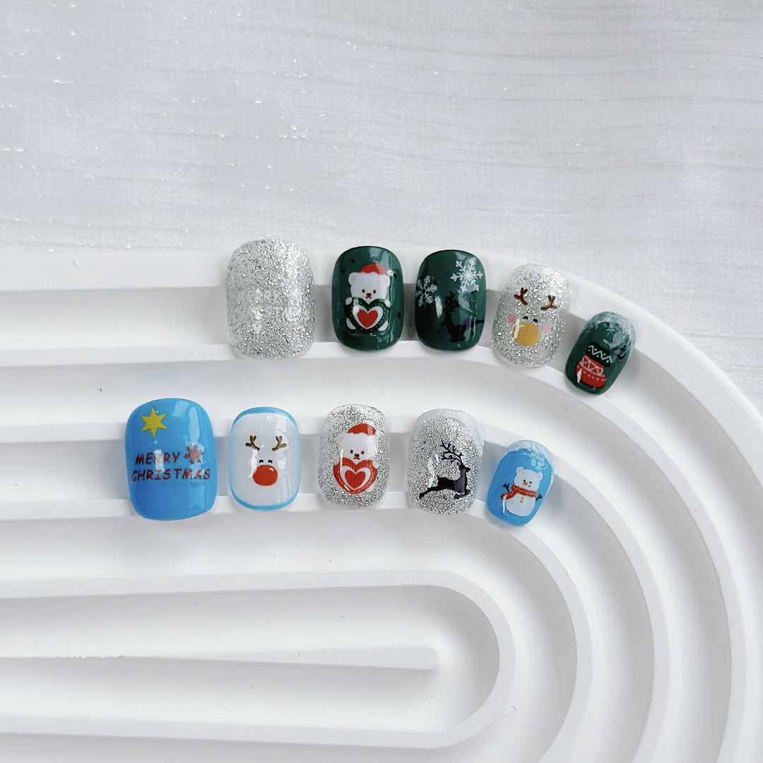 Artistic Press-On Nail Art Set with Heart and Celestial Designs