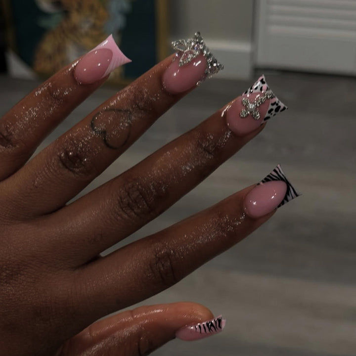 Artistic Press-On Nail Extensions Kalsten