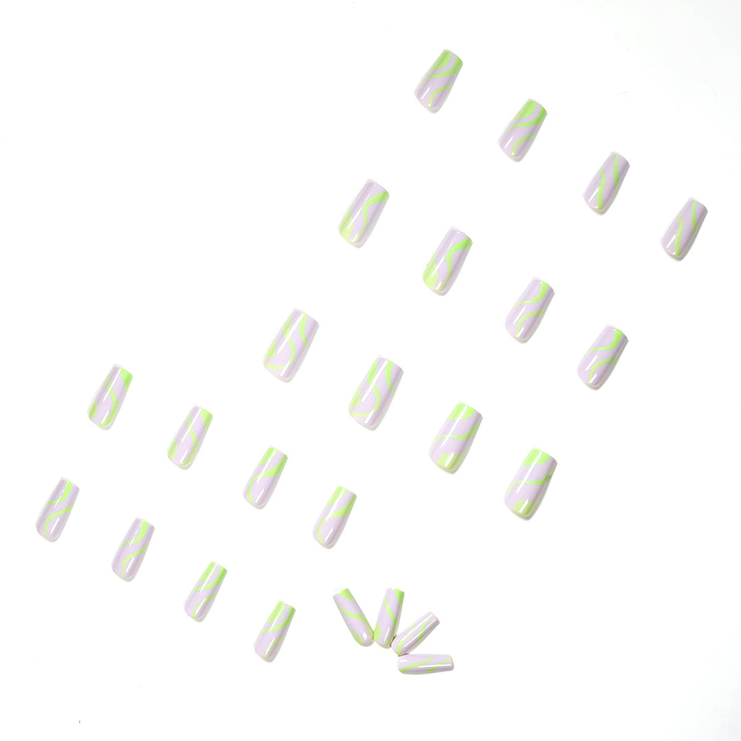 Artful Nail Art in Modern Wave Pattern Kalsten