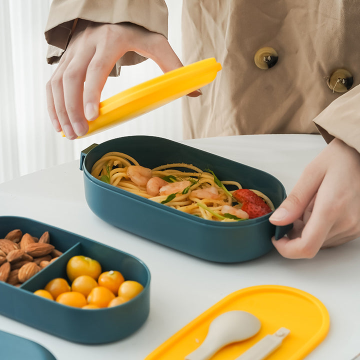 Versatile Leak-Proof Lunch Box with Secure Locking Mechanism