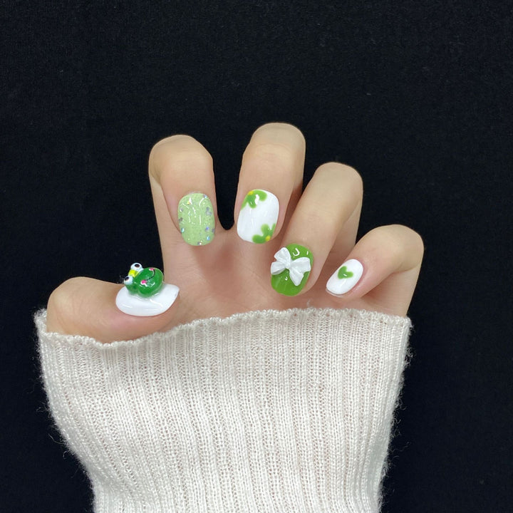 Creative Themed Press-On Nail Set