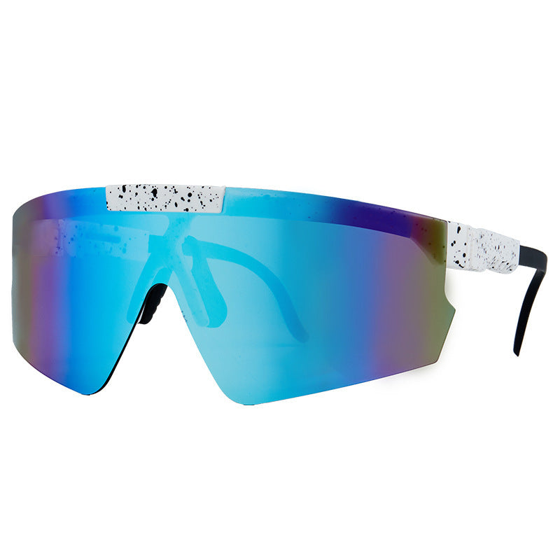 Women's sport sunglasses in modern design with large lenses Kalsten