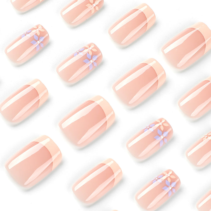 Artful Nail Art with Floral Accents Kalsten