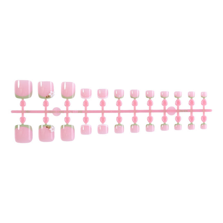 Nail art set with delicate flower designs and glossy finish Kalsten