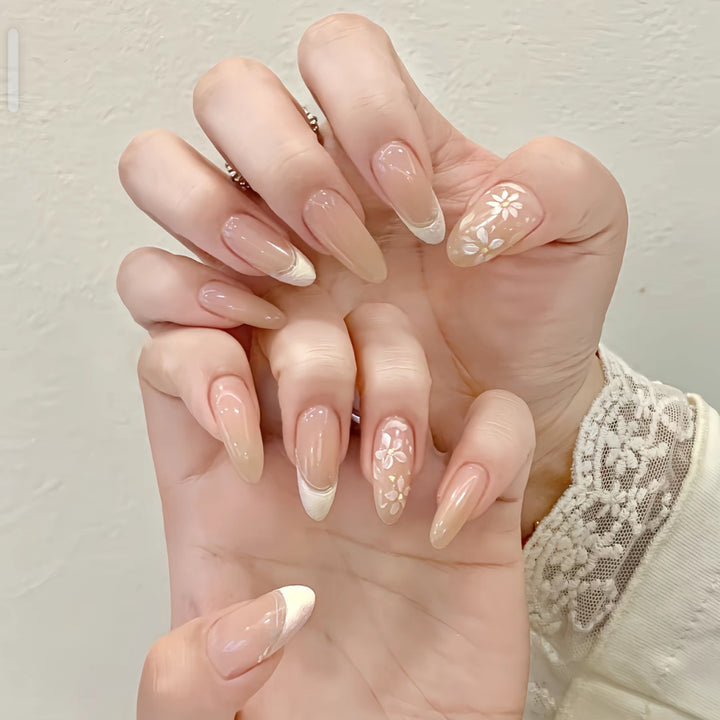 Decorative Press-On Nail Art Set Kalsten
