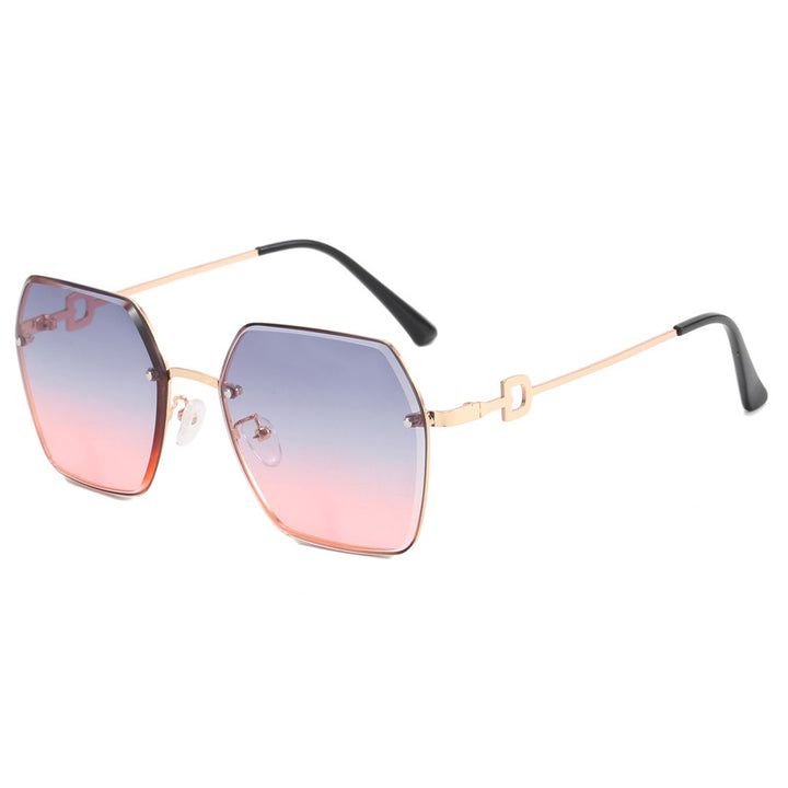 Women's extravagant and modern sunglasses in an unusual design Kalsten
