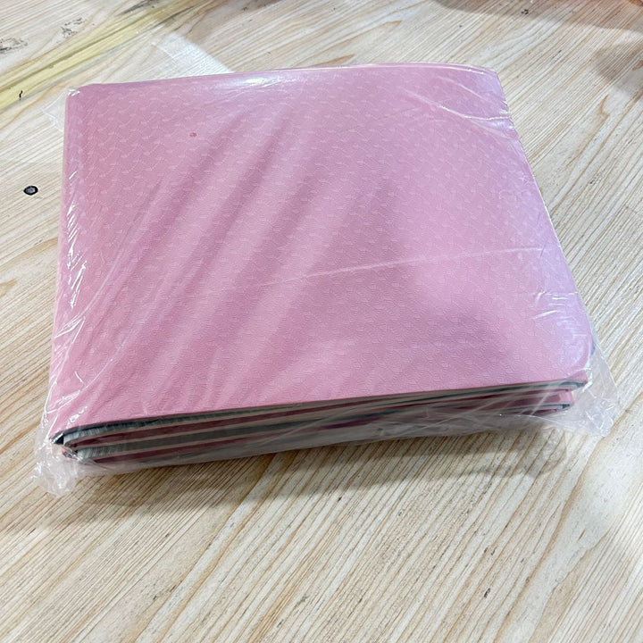 Non-slip training mat with structured design Kalsten