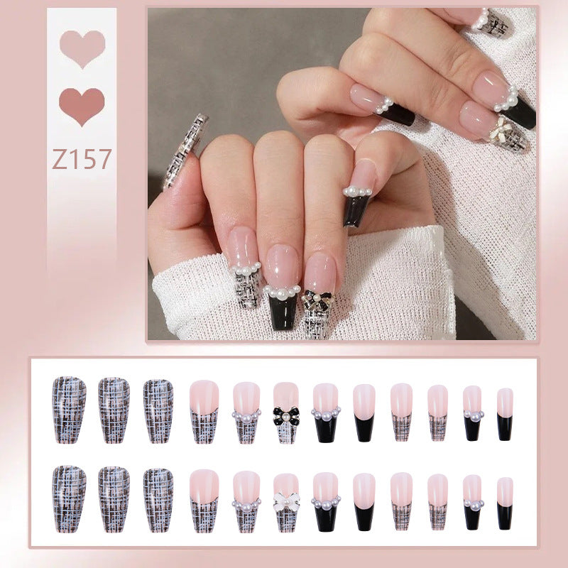 Glamorous Decorative Press-On Nail Set