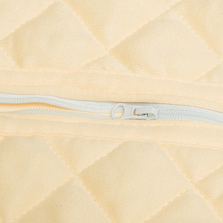 Women’s comfortable and flexible sleeping bag Kalsten