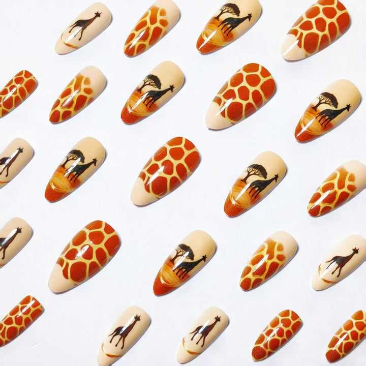 Artistic Safari-Themed Nail Art Kalsten
