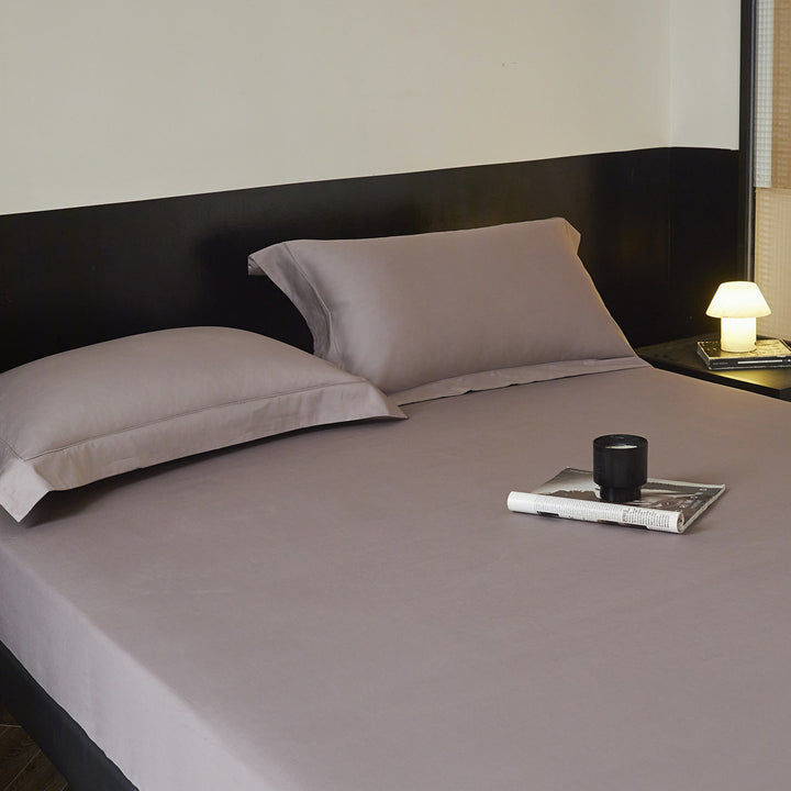 Premium bedding set with fitted sheet and Oxford pillowcases