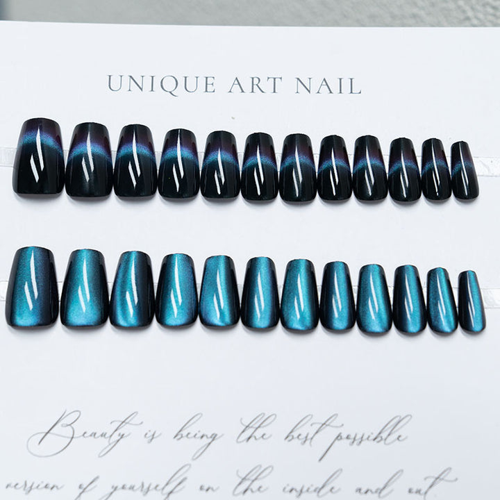 Elegant Press-On Nail Art Set with Gradient Finish
