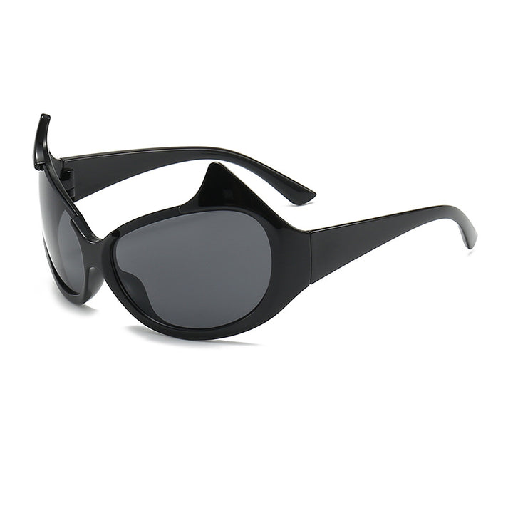 Women's extravagant fashionable sunglasses with striking curved frames Kalsten