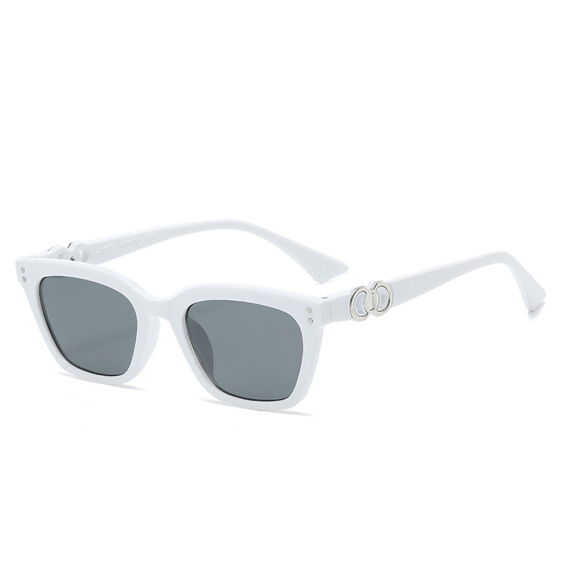 Women Elegant and fashionable sunglasses with decorative metal frame Kalsten