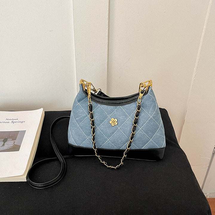 Elegant Quilted Shoulder Bag