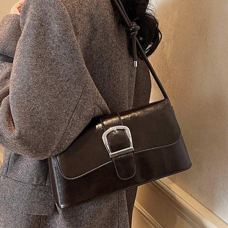 Vintage-Inspired Crossbody Bag