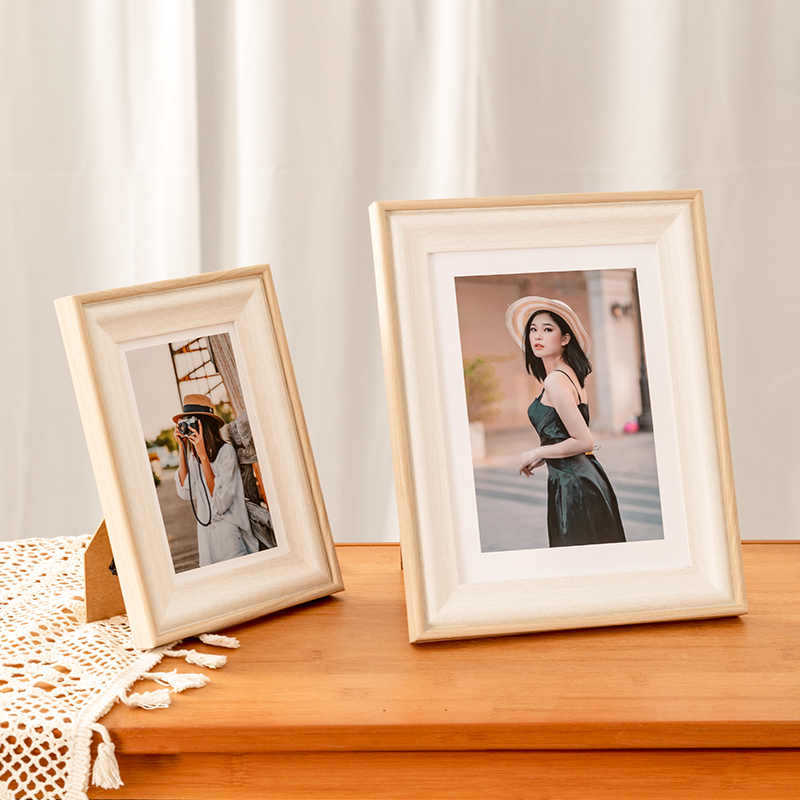 Elegant Modern Picture Frame